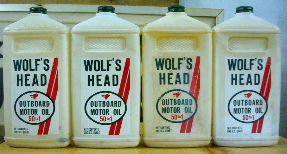 rsz_wolfs_head_outboard_plas_bottles-1.jpg